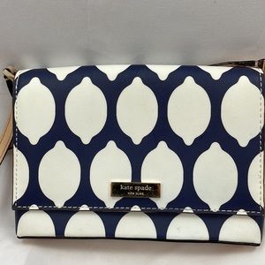 Kate spade Crossbody little lemon purse colors are blue and white